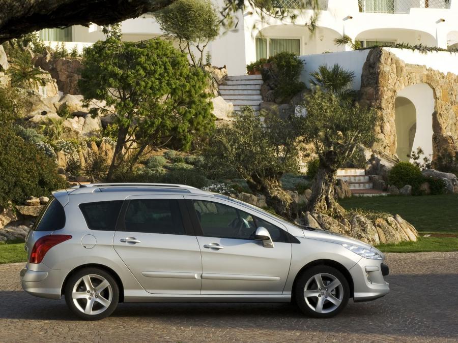  Peugeot 308 SW 2008 года  (фото 16 из 30)